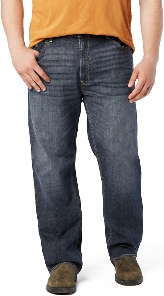 Signature by Levi Strauss & Co. Gold Label Men’s Relaxed Fit Flex Jeans